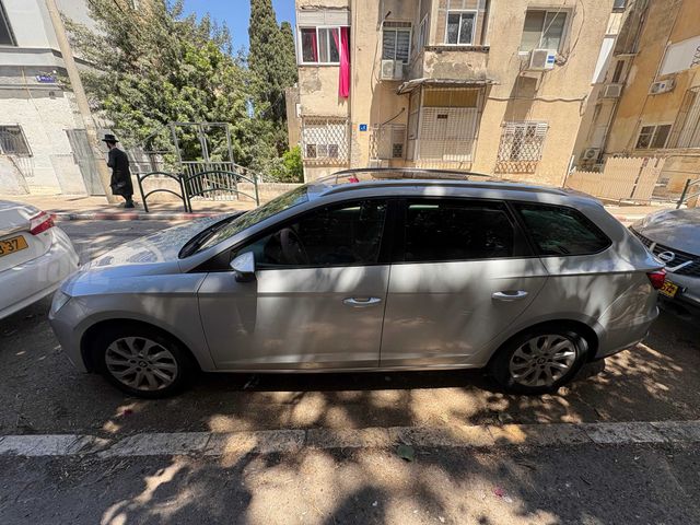 סיאט לאון