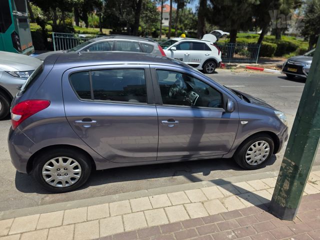 יונדאי i20
