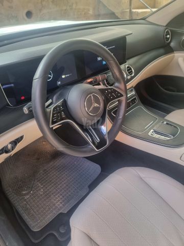 מודעת רכב מרצדס-בנץ E-class