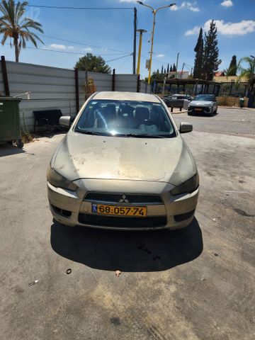 מיצובישי לנסר