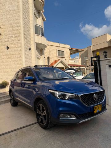 מודעת רכב אם ג'י ZS