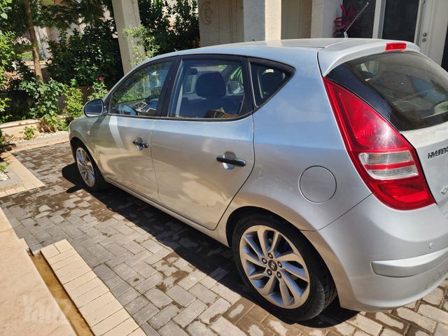 יונדאי i30