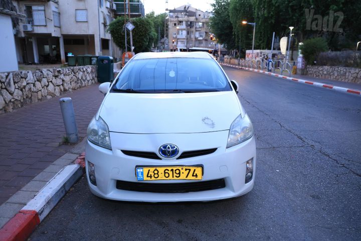 מודעת רכב טויוטה פריוס