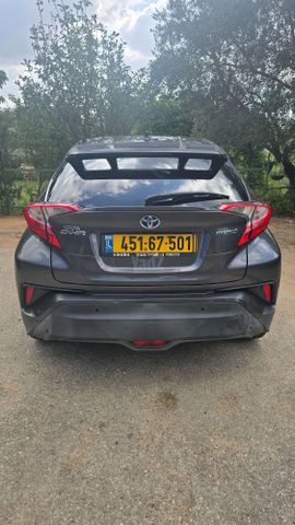 טויוטה C-HR