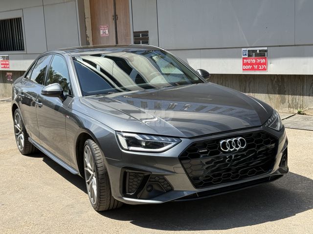 אאודי A4