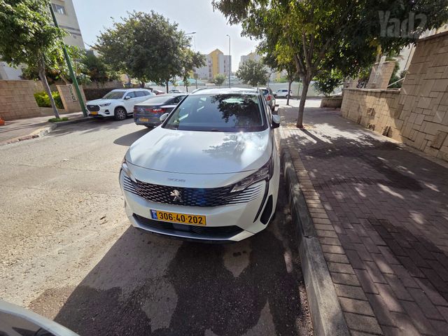 פיג'ו 3008