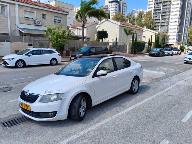 סקודה אוקטביה