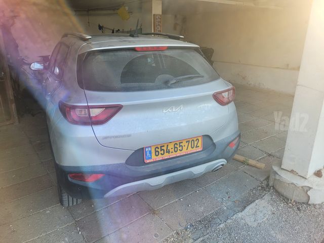 מודעת רכב קיה סטוניק