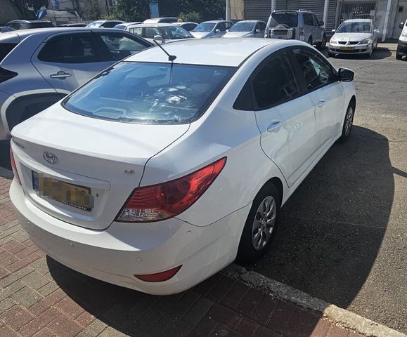 יונדאי אקסנט i25