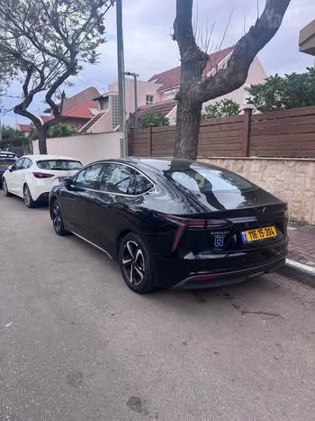 אי.וי איזי Limo