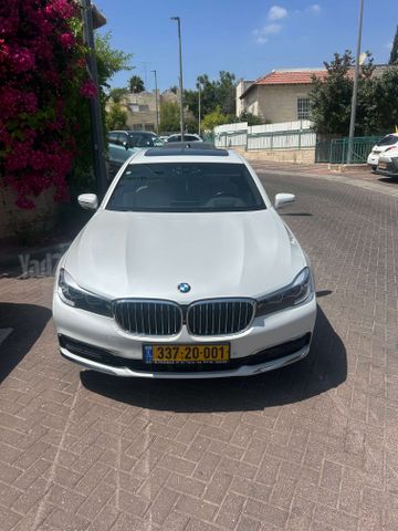 מודעת רכב ב מ וו סדרה 7