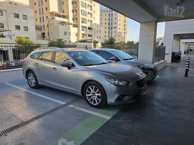 מודעת רכב מאזדה 6