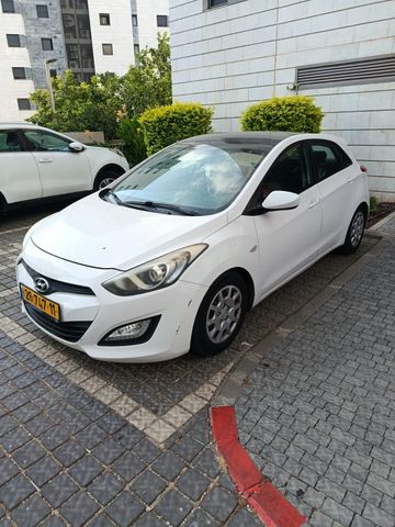 יונדאי i30