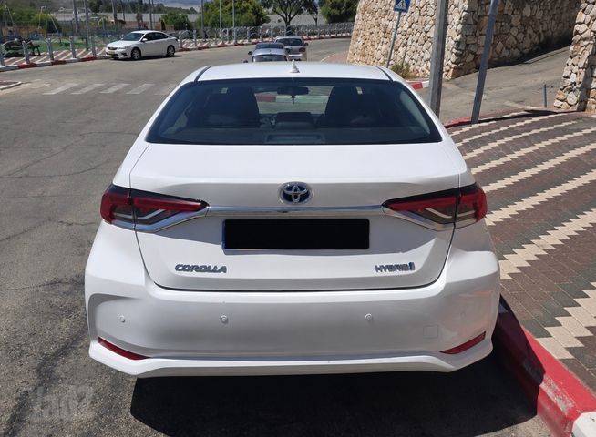 מודעת רכב טויוטה קורולה