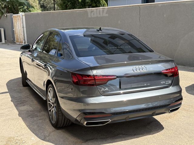 אאודי A4