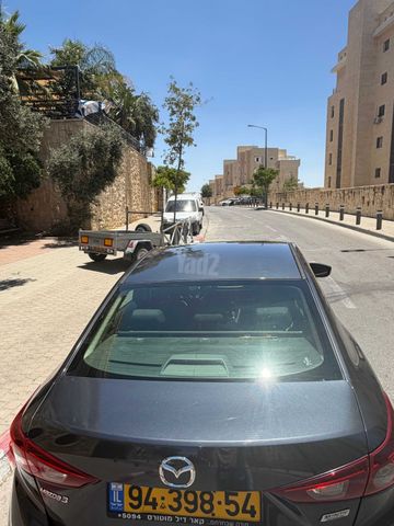 מאזדה 3