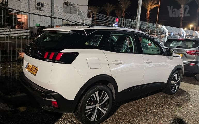 פיג'ו 3008