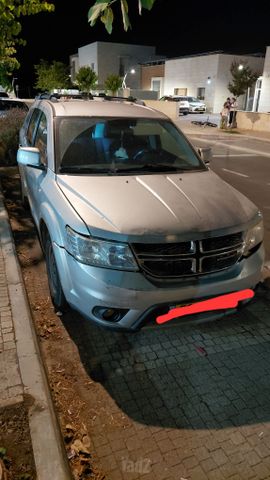 מודעת רכב דודג' ג'רני