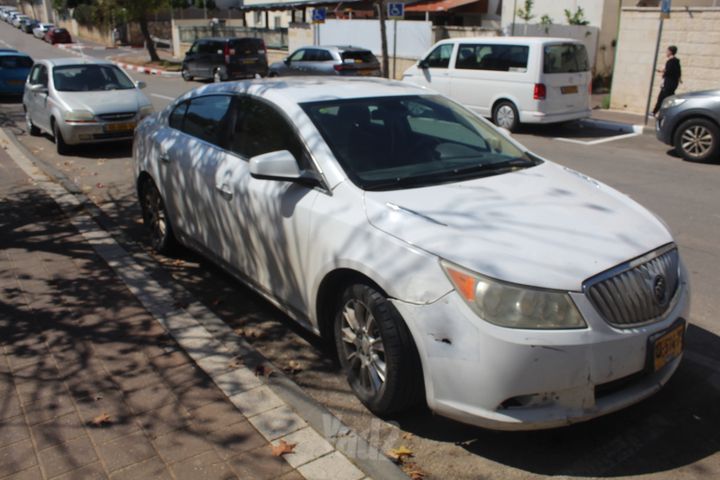 לה-קרוס CX אוט׳ 5 מק 2.4 (182 כ״ס) [2010-2012]