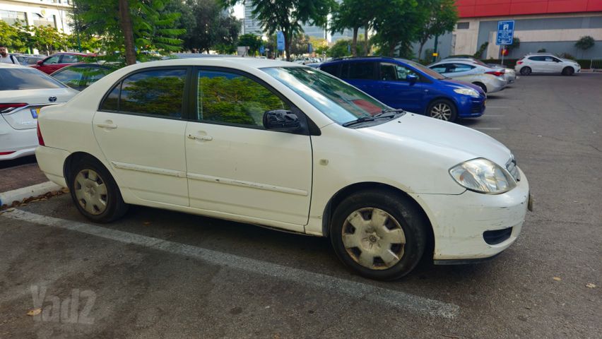 טויוטה קורולה