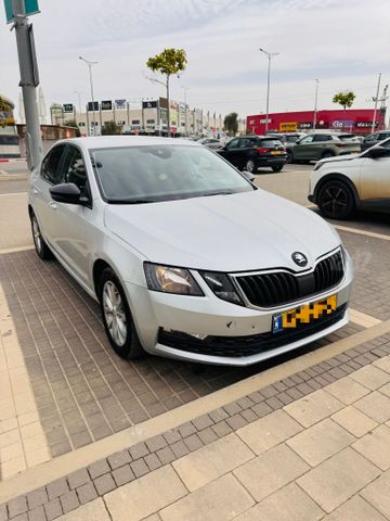 סקודה אוקטביה