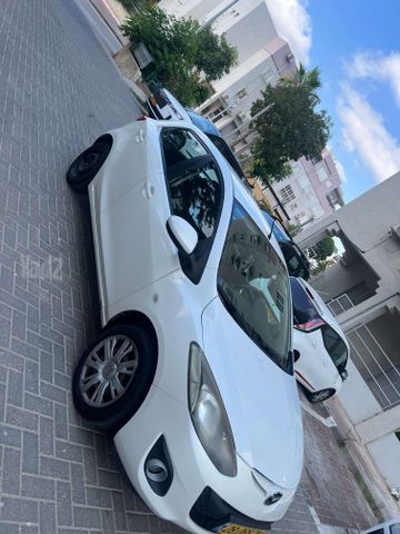 מאזדה 2