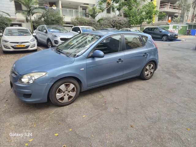 יונדאי i30