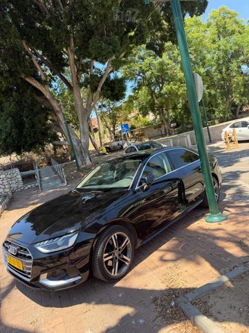 אאודי A4
