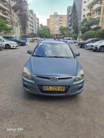 יונדאי i30