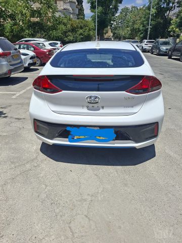 יונדאי איוניק