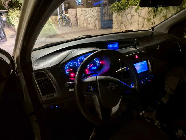 מודעת רכב יונדאי i20