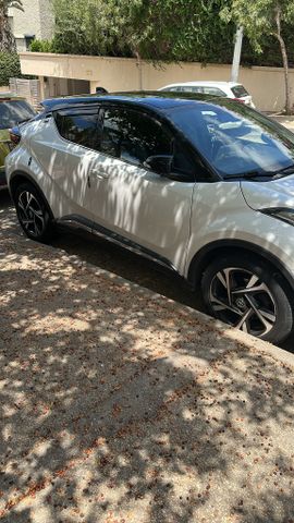 טויוטה C-HR