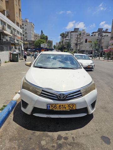 טויוטה קורולה