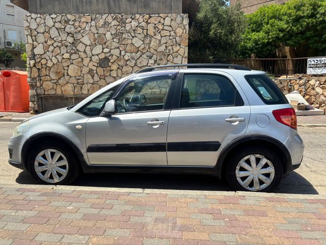סוזוקי SX4