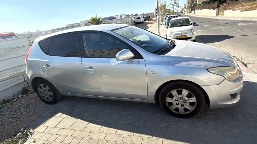 יונדאי i30