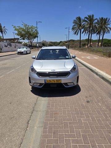 קיה נירו