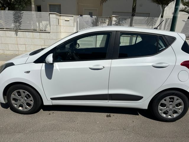 יונדאי i10