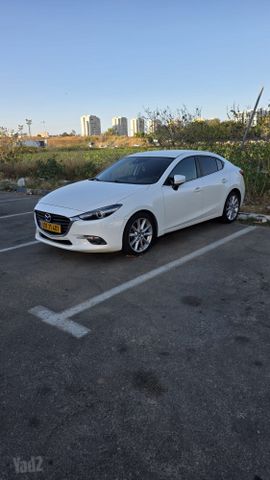 מאזדה 3