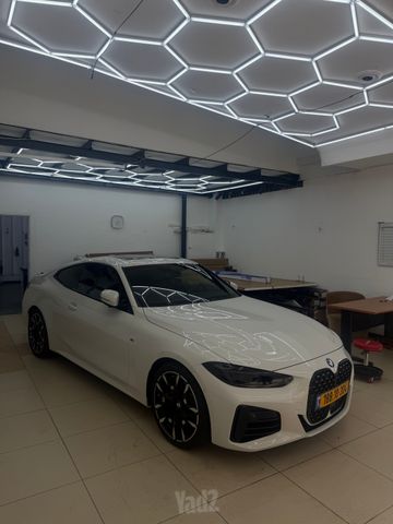 מודעת רכב ב מ וו סדרה 4