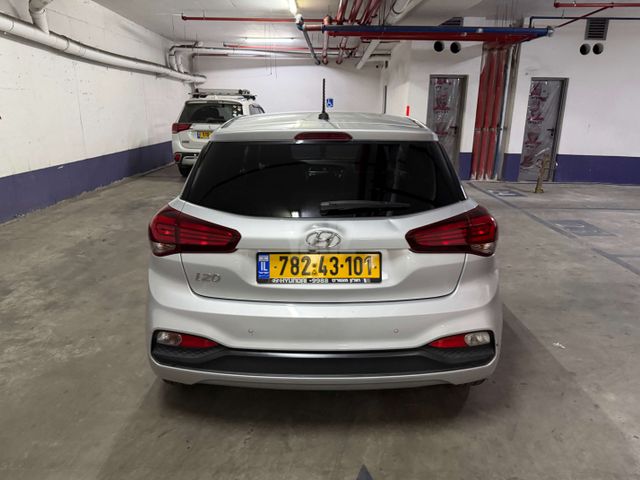 יונדאי i20
