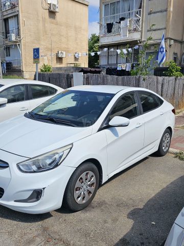 יונדאי אקסנט i25
