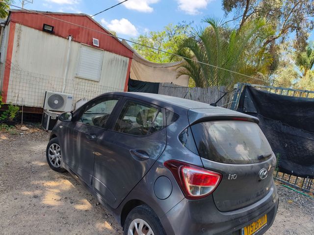 יונדאי i10