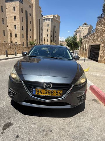 מאזדה 3