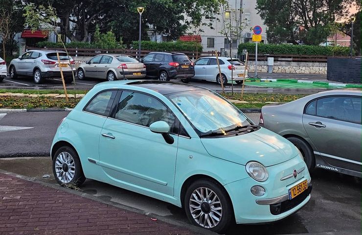 מודעת רכב פיאט 500