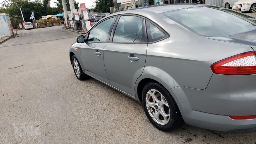 פורד מונדאו