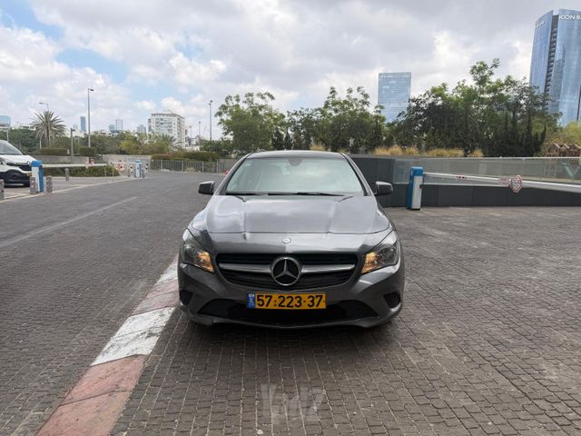 מודעת רכב מרצדס-בנץ CLA