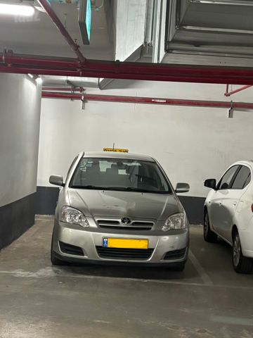 מודעת רכב טויוטה קורולה