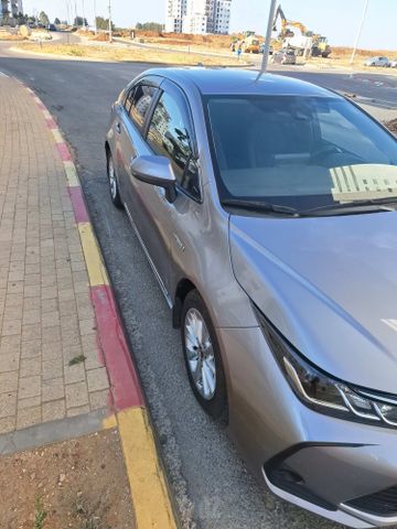 טויוטה קורולה