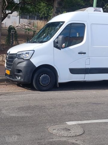 רנו מאסטר