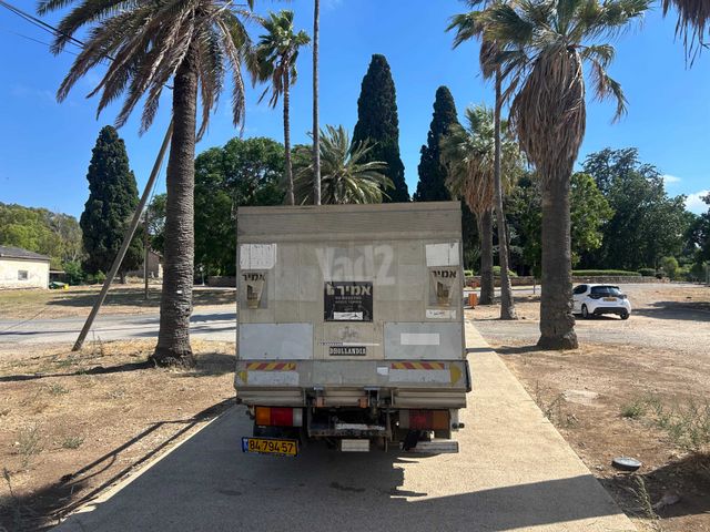 יונדאי H-1 / i800